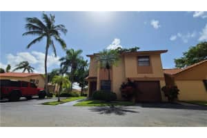 990 SW 113th Terrace, Pembroke Pines, FL 33025, Sold 11/01/21