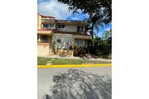 7881 NW 7th Ct, Plantation, FL 33324, Sold 11/09/21