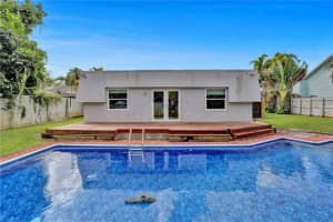 5211 NW 76th Pl, Pompano Beach, FL 33073, Sold 11/19/21