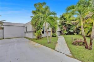 5211 NW 76th Pl, Pompano Beach, FL 33073, Sold 11/19/21