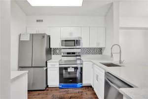 3017 N Oakland Forest Dr, Oakland Park, FL 33309, Sold 02/28/22