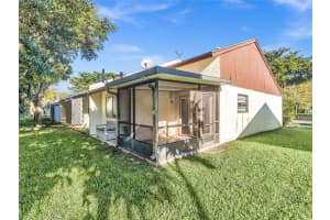 632 NW 47th St, Pompano Beach, FL 33064, Sold 12/17/21