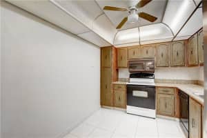 510 N Ocean Blvd, Pompano Beach, FL 33062, Sold 01/28/22