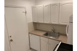 6800 NE 22nd Way, Fort Lauderdale, FL 33308, Sold 12/15/21