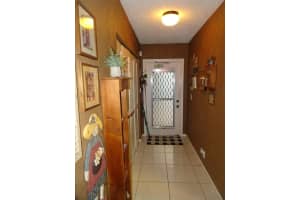 7320 Lake Cir Dr, Margate, FL 33063, Sold 10/28/21