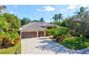 10610 NW 66th Ct, Parkland, FL 33076, Sold 12/07/21