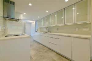 6047 Bayview Dr, Fort Lauderdale, FL 33308, Sold 11/22/21