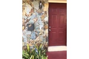 4162 SW 65th Ave, Davie, FL 33314, Sold 04/29/22