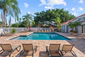 516 Bridgeton Rd, Weston, FL 33326, Sold 01/12/22