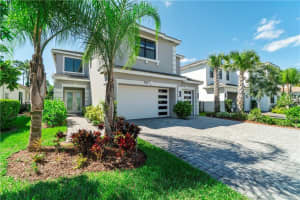 7319 Stella Ln, Lake Worth, FL 33463, Sold 11/12/21