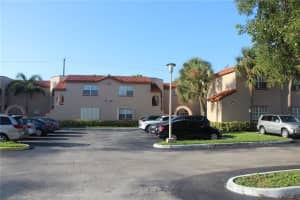465 SW 86th Ave, Pembroke Pines, FL 33025, Sold 12/10/21