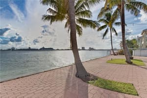 2420 SE 21 St, Fort Lauderdale, FL 33316, Sold 02/02/22