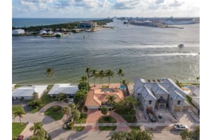 2420 SE 21 St, Fort Lauderdale, FL 33316, Sold 02/02/22