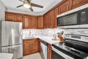 140 NE 19th Ct #211e, Wilton Manors, FL 33305, Sold 11/19/21