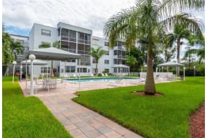2998 Sunrise Lakes Dr E, Sunrise, FL 33322, Sold 01/21/22