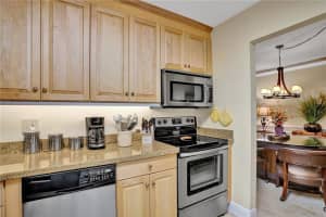 200 NE 19th Ct #106m, Wilton Manors, FL 33305, Sold 12/28/21