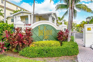 2660 NE 8th Ave, Wilton Manors, FL 33334, Sold 11/05/21