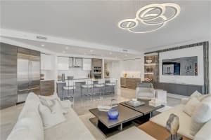 100 E Las Olas Blvd #2401, Fort Lauderdale, FL 33301, Sold 11/15/21