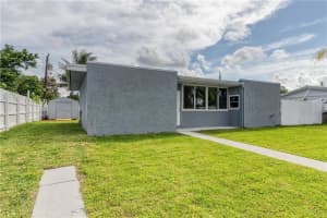 3920 Pensacola Dr, Lake Worth, FL 33462, Sold 01/31/22