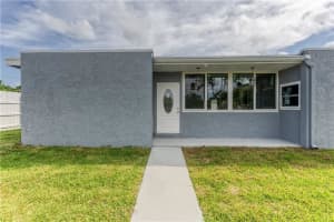 3920 Pensacola Dr, Lake Worth, FL 33462, Sold 01/31/22