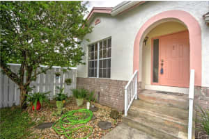 10750 SW 11th Dr, Davie, FL 33324, Sold 11/09/21