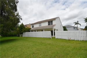 10750 SW 11th Dr, Davie, FL 33324, Sold 11/09/21