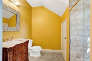 2685 NE 9th Ave, Wilton Manors, FL 33334, Sold 04/14/22