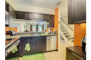 2700 S Oakland Forest Dr, Oakland Park, FL 33309, Sold 03/25/22