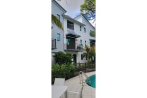 611 NE 22nd Dr, Wilton Manors, FL 33305, Sold 12/15/21