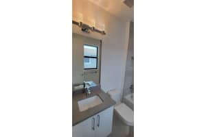 611 NE 22nd Dr, Wilton Manors, FL 33305, Sold 12/15/21