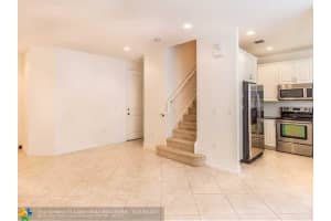 10850 NW 74th Dr, Parkland, FL 33076, Sold 12/03/21