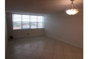 2751 Taft St, Hollywood, FL 33020, Sold 03/28/22