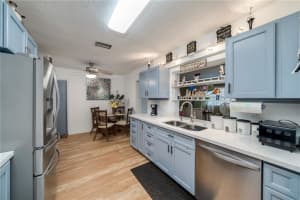 6704 NW 75th St, Tamarac, FL 33321, Sold 12/10/21