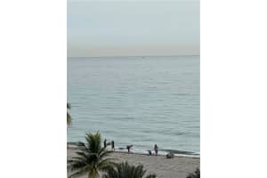 322 Buchanan St, Hollywood, FL 33019, Sold 11/30/21