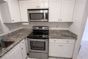 1401 N 12th Ct #11a, Hollywood, FL 33019, Sold 03/03/22