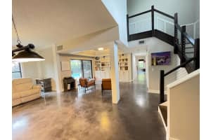 19410 NW 8th St, Pembroke Pines, FL 33029, Sold 12/13/21