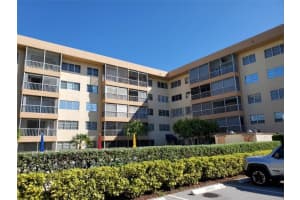 290 W Palmetto Park Rd, Boca Raton, FL 33432, Sold 12/13/22