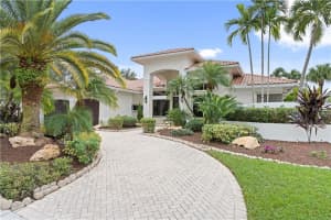 10100 NW 7th St, Plantation, FL 33324, Sold 02/28/22