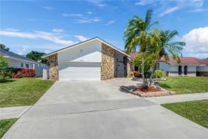 6673 Hollandaire Dr W, Boca Raton, FL 33433, Sold 11/23/21