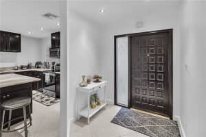 880 NW 47th St, Pompano Beach, FL 33064, Sold 01/10/22