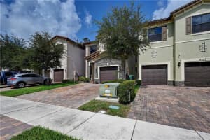 4829 NW 59th St, Tamarac, FL 33319, Sold 11/24/21