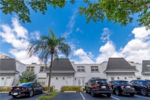 711 NE 27th Ave, Hallandale Beach, FL 33009, Sold 02/24/22