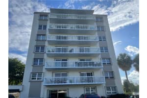1831 NE 38th St, Fort Lauderdale, FL 33308, Sold 01/31/22