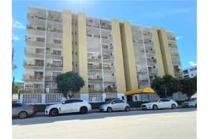 1340 Lincoln Rd, Miami Beach, FL 33139, Sold 12/10/21