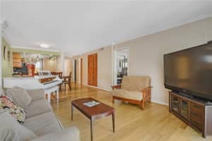 800 SE 4th St, Fort Lauderdale, FL 33301, Sold 01/12/22