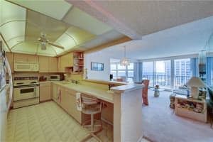 525 N Ocean Blvd, Pompano Beach, FL 33062, Sold 12/01/21