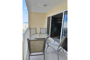 1200 Hibiscus Ave, Pompano Beach, FL 33062, Sold 12/08/21