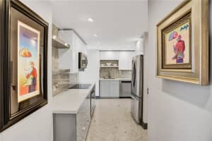 340 Sunset Dr, Fort Lauderdale, FL 33301, Sold 11/17/21