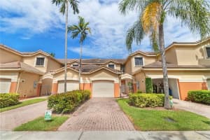 3805 Pond Apple Dr, Weston, FL 33332, Sold 11/08/21