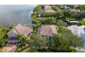 10370 NW 60th Pl, Parkland, FL 33076, Sold 12/07/21